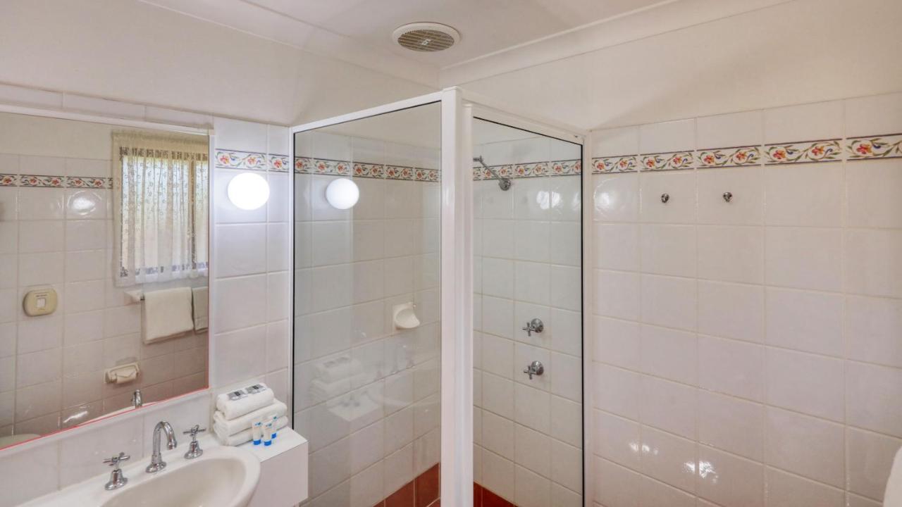 Southern Comfort Motor Inn Cootamundra Exterior foto